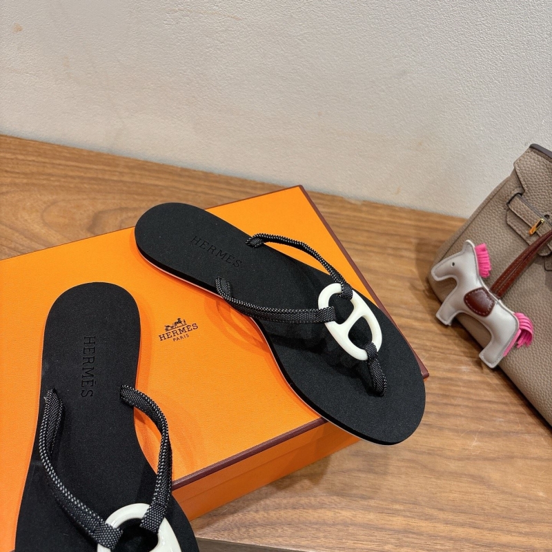 H**me5 slippers